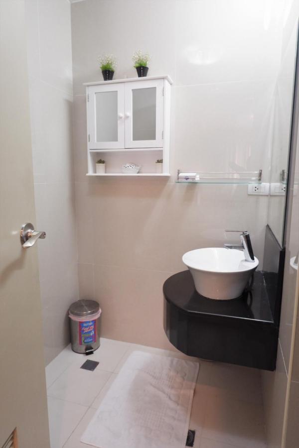 Sarasota Residential Resort Manila Bagian luar foto