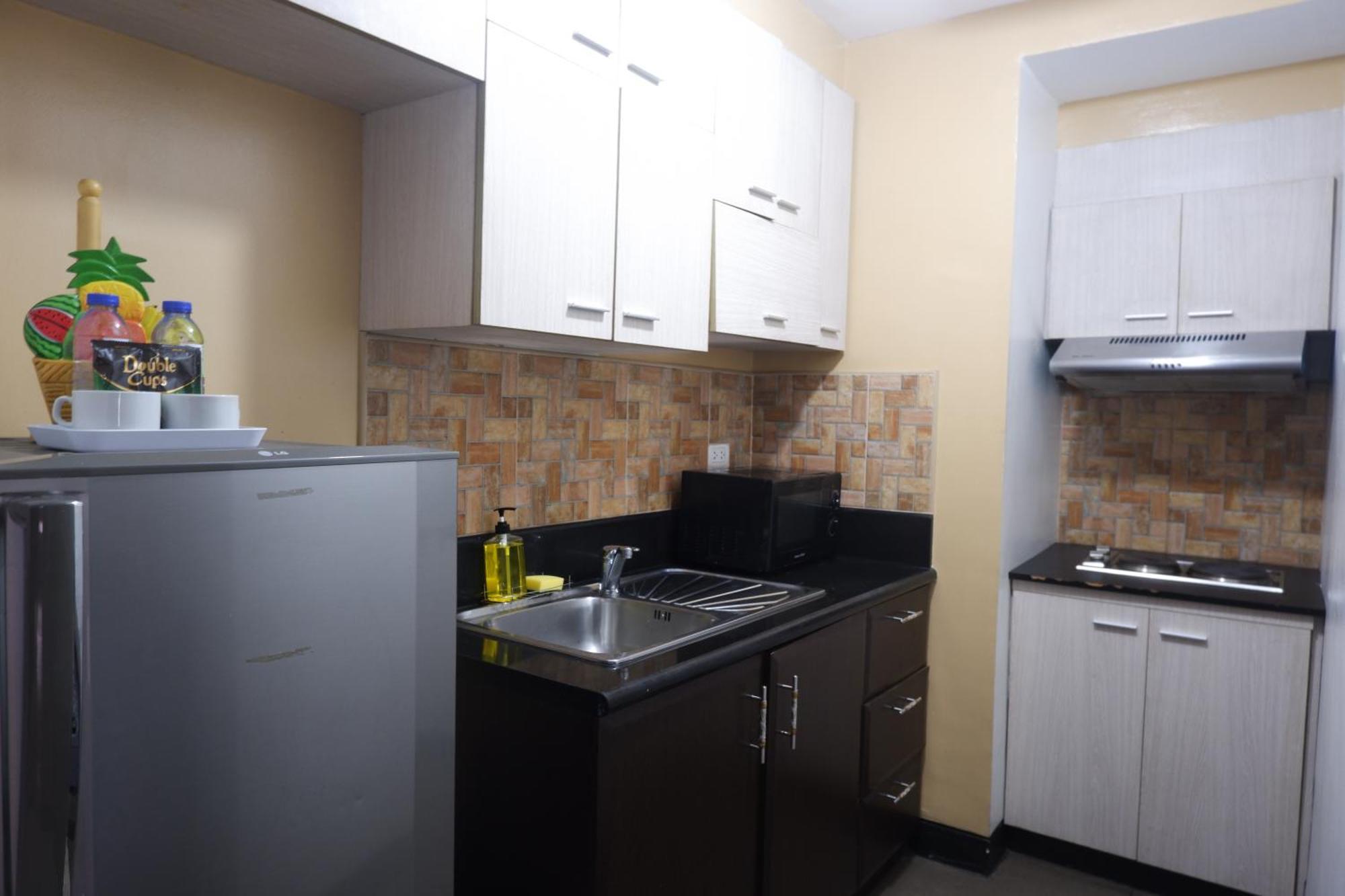 Sarasota Residential Resort Manila Bagian luar foto