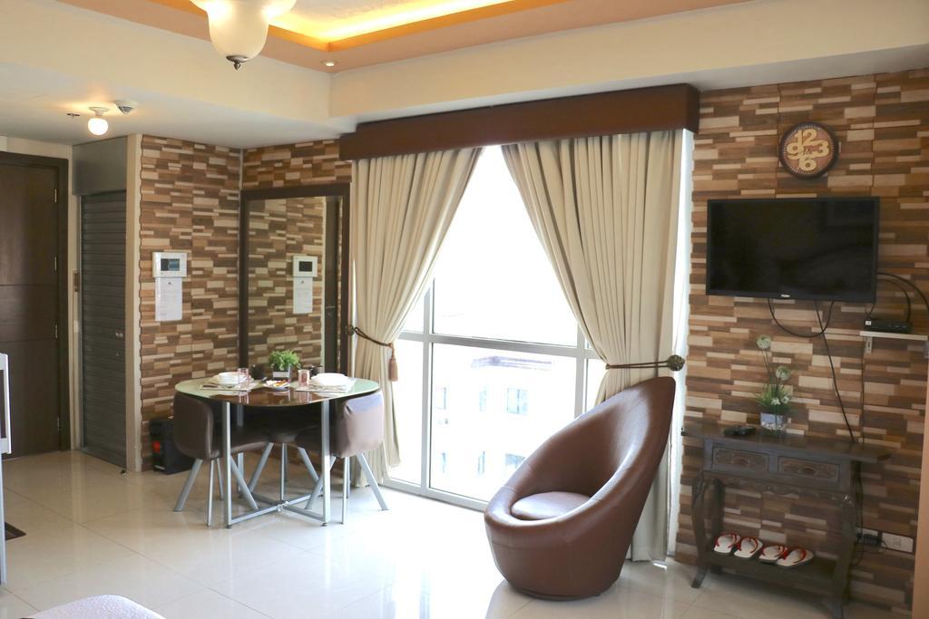 Sarasota Residential Resort Manila Bagian luar foto