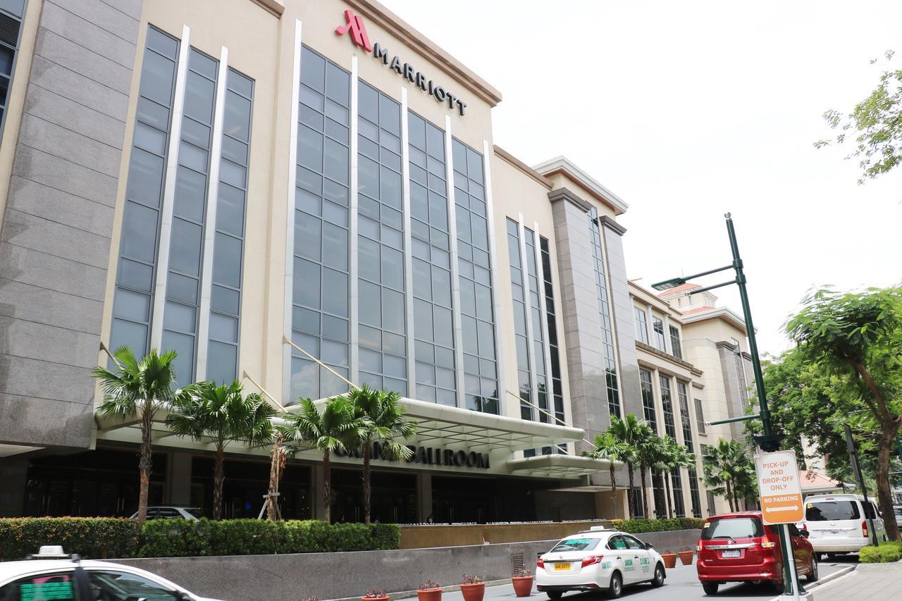 Sarasota Residential Resort Manila Bagian luar foto