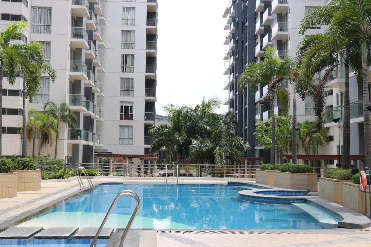 Sarasota Residential Resort Manila Bagian luar foto